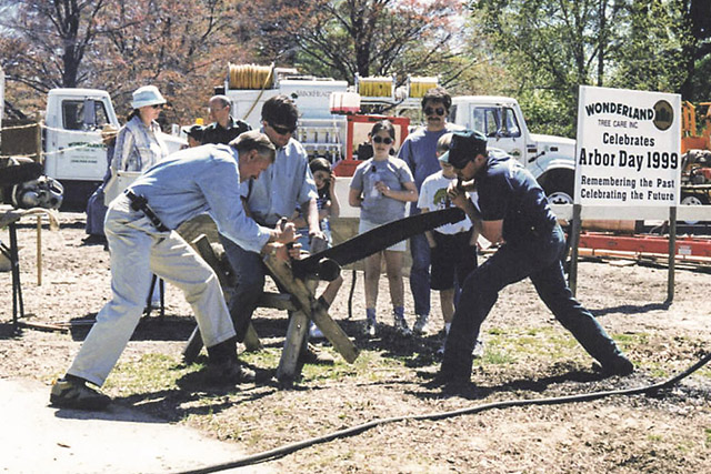 Arbor Day 1999 log sawing contest/demonstration